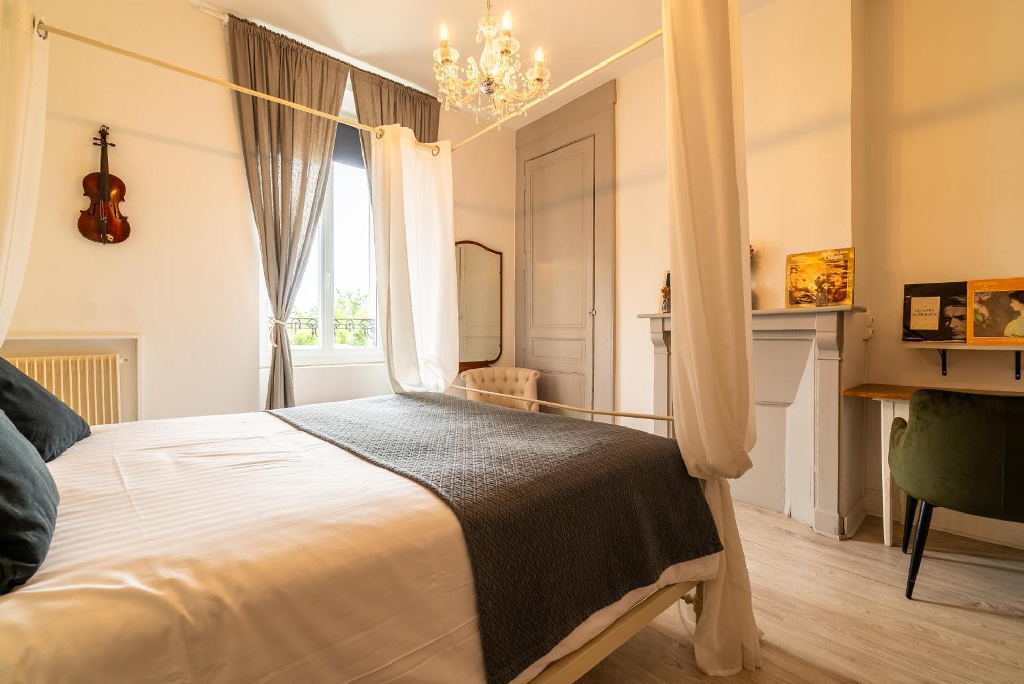 Dupain&Dubeurre Apartment Limoges Bagian luar foto